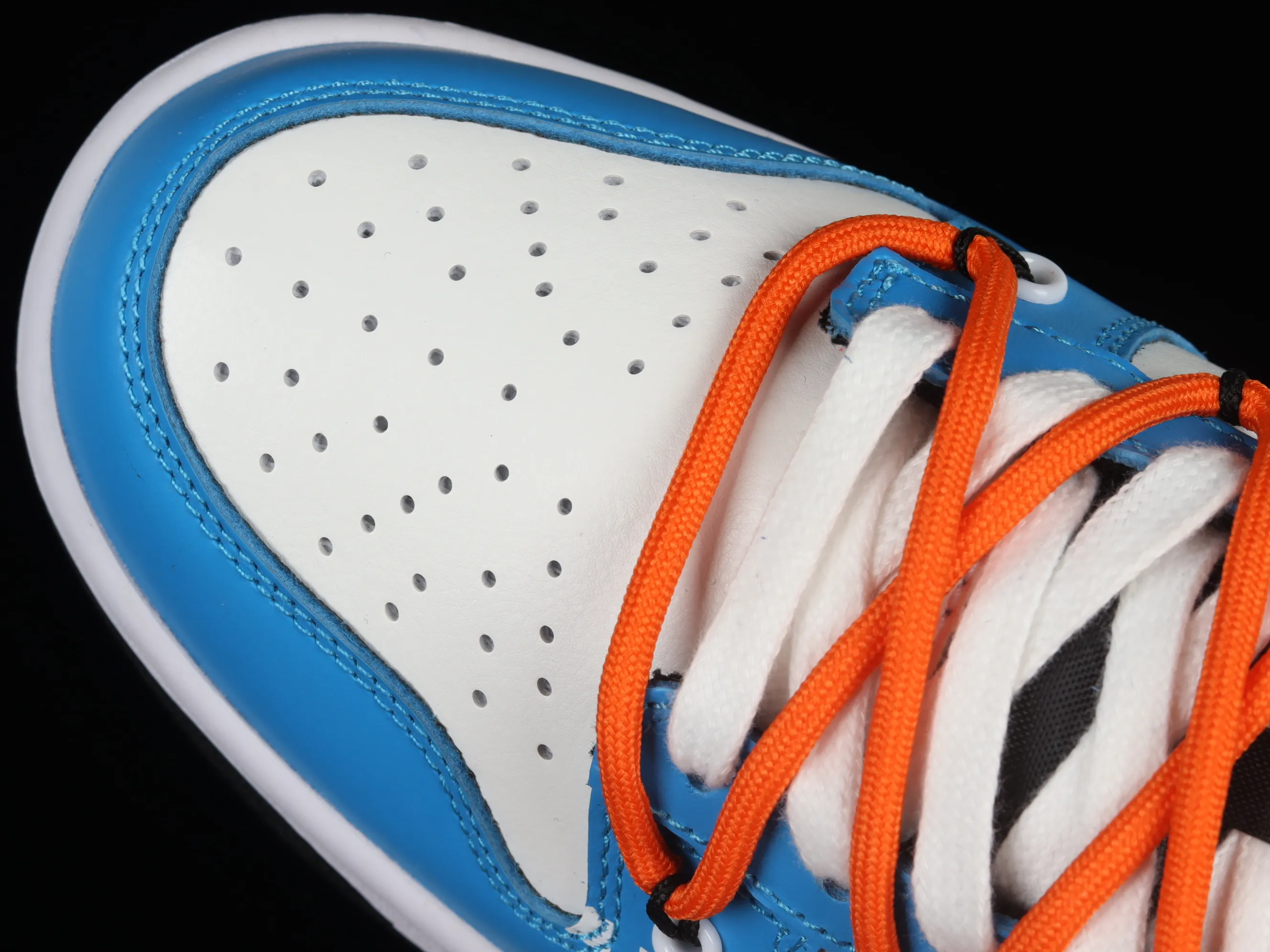 All categories Nk SB Dunk series Nk SB Dunk Low low-top sneakers F version Nk Dunk Low strap deconstruction SB smashed backboard fashion casual sneakers DJ6188-002